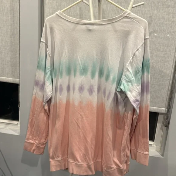 Torrid White , Peach and Green V-Neck Ombré Swearshirt 2X - Picture 6 of 6